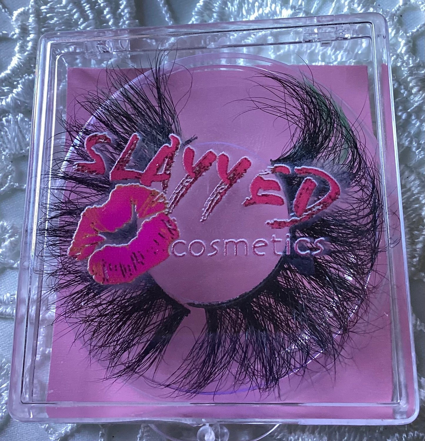 Mone’ Mink Lashes