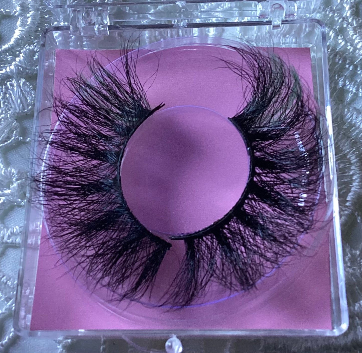 Mone’ Mink Lashes